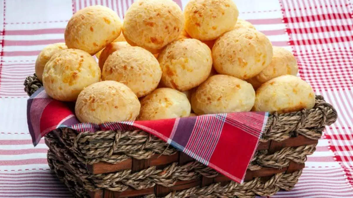 Pão de Queijo à Moda Antiga A Verdadeira Receita Mineira