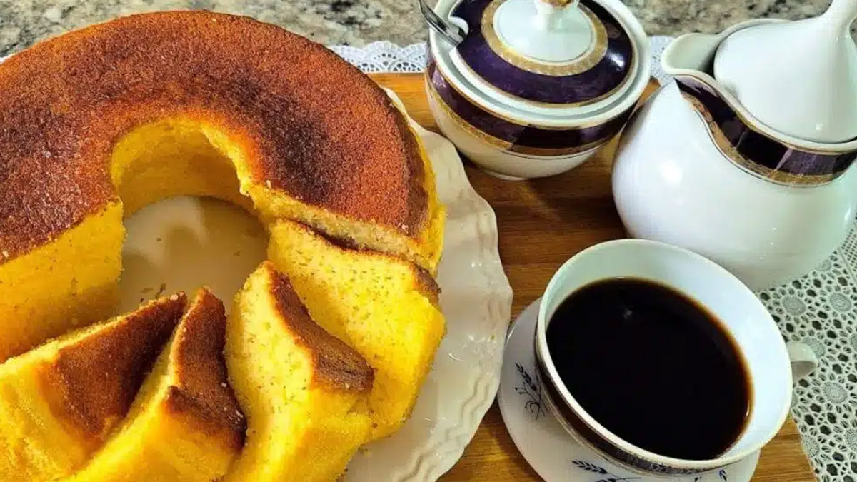 Receita de Bolo Simples de Fubá Econômico, Prático e Sempre Delicioso!