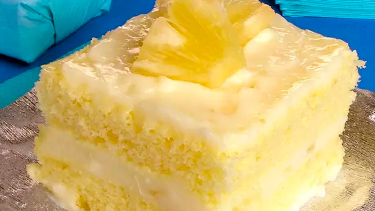 Bolo gelado de abacaxi